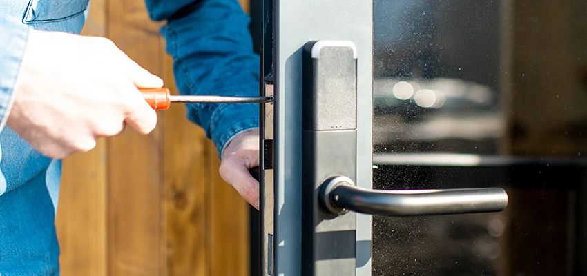 Aluminium Door Lock Replacement in Nuevo, California