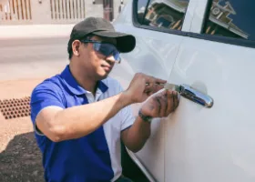 Car Locksmith in Nuevo, CA